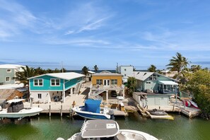 Marina - Waterfront home w/ easy open-water access, bikes, ping pong & paddle boards (Key Largo)