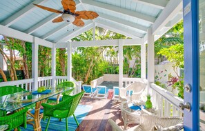 Outdoor dining - Charming dog-friendly home with guest cottage & private pool - great location (Key West)