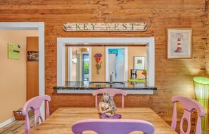 Dining - Charming dog-friendly home with guest cottage & private pool - great location (Key West)