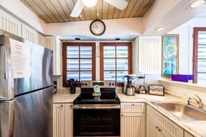 Fridge, microwave, oven, stovetop - Spacious Key West Conch Cottage with WiFi & Private Hot Tub - Dogs OK (Key West)