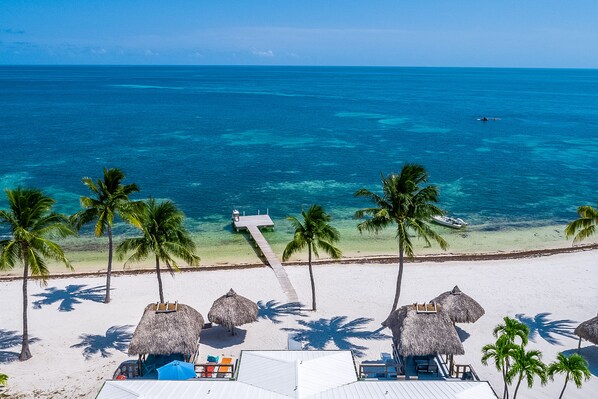 On the beach - Oceanfront Duplex with Beautiful Beach & Dock for Boat Access - Dogs OK (Long Key)