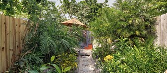 Two Rustic Cottages with Private Hot Tubs & Private Parking - Dogs OK