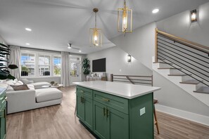Interior - Boulevard - Luxe - Rooftop with a View - Sleeps 8 (Carolina Beach)