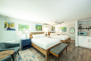 Iron/ironing board, free WiFi, bed sheets - Deluxe ground-floor studio - pool, courtyard, walk to Duval St shops & beach (Key West)
