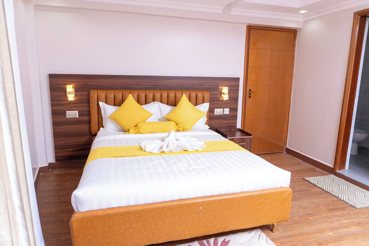 Standard Double Room, Balcony, Garden View