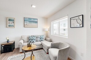 Smart TV - Condo in Marathon with waterfront pool, patio, kayak & sundeck (Marathon)