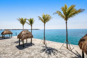Property grounds - Condo in Marathon with waterfront pool, patio, kayak & sundeck (Marathon)