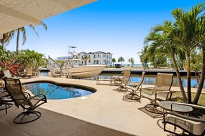 A heated pool - Waterfront home with ocean views, dock, & private outdoor pool (Marathon)