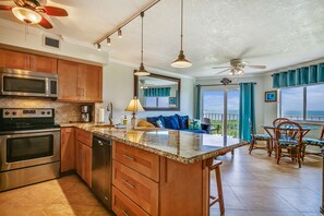 Fridge, microwave, oven, stovetop - Oceanfront condo with beach access, pool, balcony, & tennis - marina available (Tavernier)