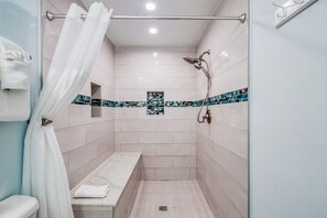 Shower, hair dryer, towels