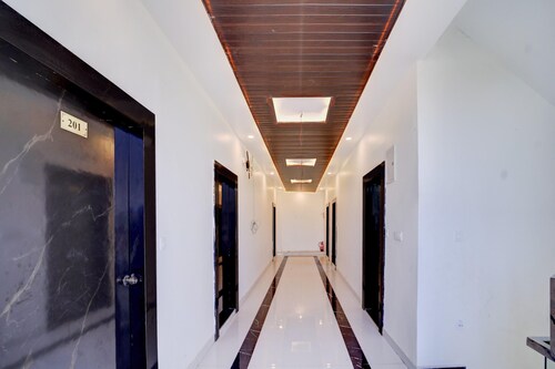 Super Hotel O Iskcon Temple Bhopal