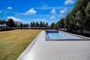 Hus | Pool