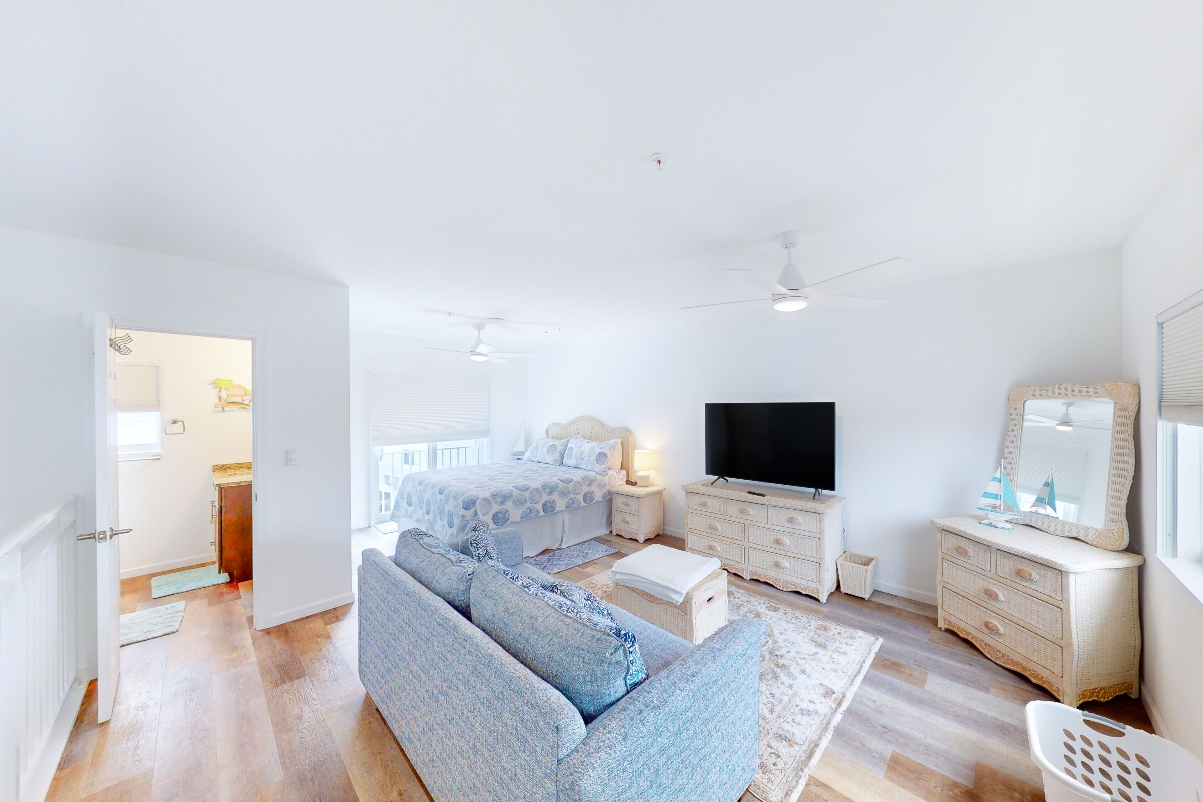 Snowbird-friendly Condo In Oceanfront Complex With Heated Pool, Bbq, W/d, Ac - Marathon, FL