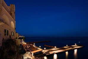 Family Triple Room, Balcony, Sea View | Miscellaneous - AMALFI GALLERY (Amalfi)