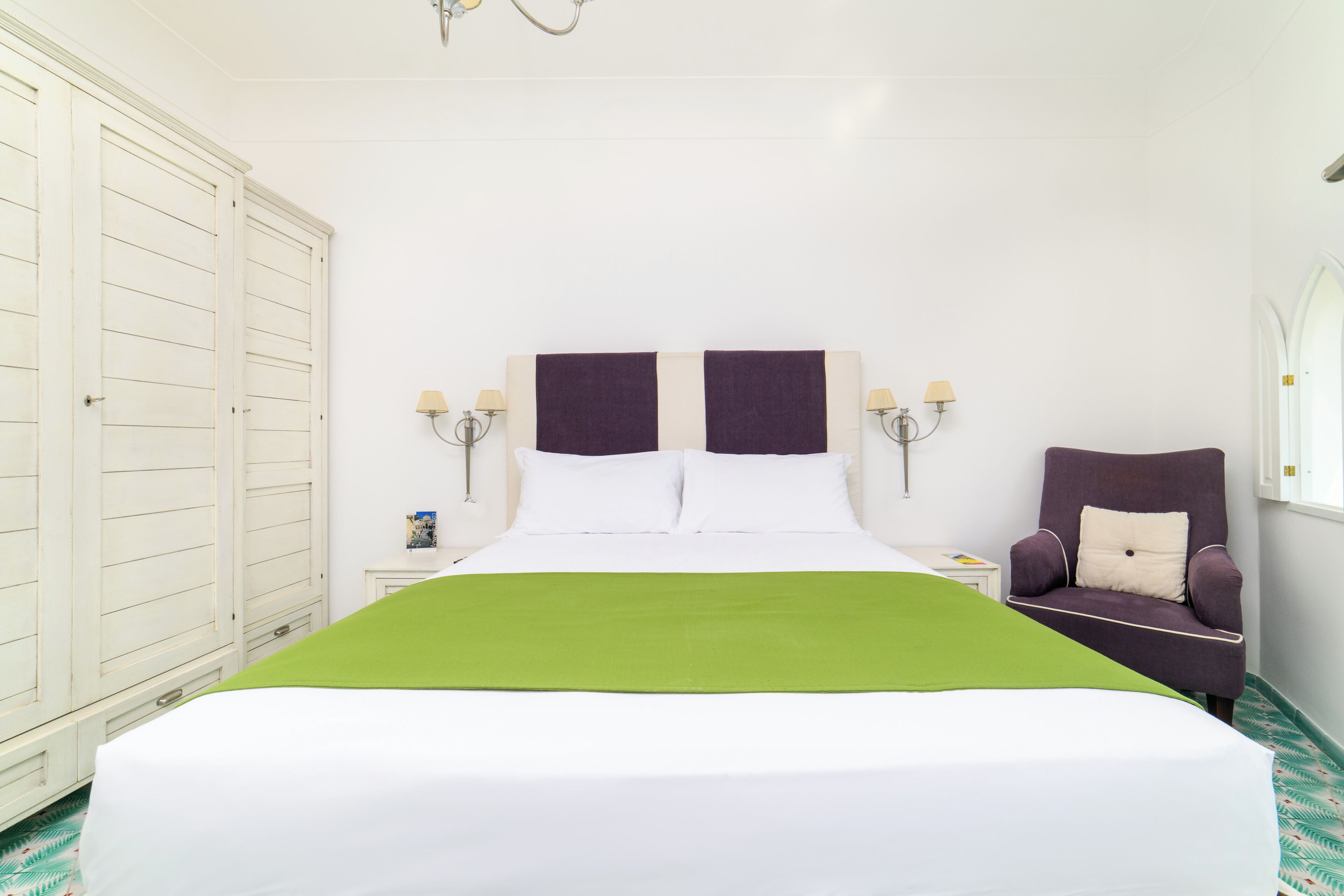 Chambre supérieure double, balcon, vue sur la mer | Coffre-fort, accès au Wi-Fi (inclus)