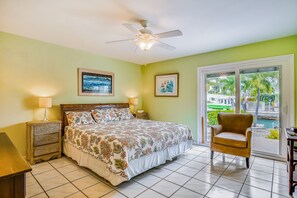 Iron/ironing board, free WiFi, bed sheets - Waterfront, Single-Story Home on a Canal w/ Dock, Kayaks, AC - 1 Small Dog OK (Key West)