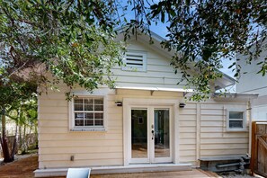 Exterior detail - Centrally located cottage apartment with patio - walk to beach & dining (Key West)