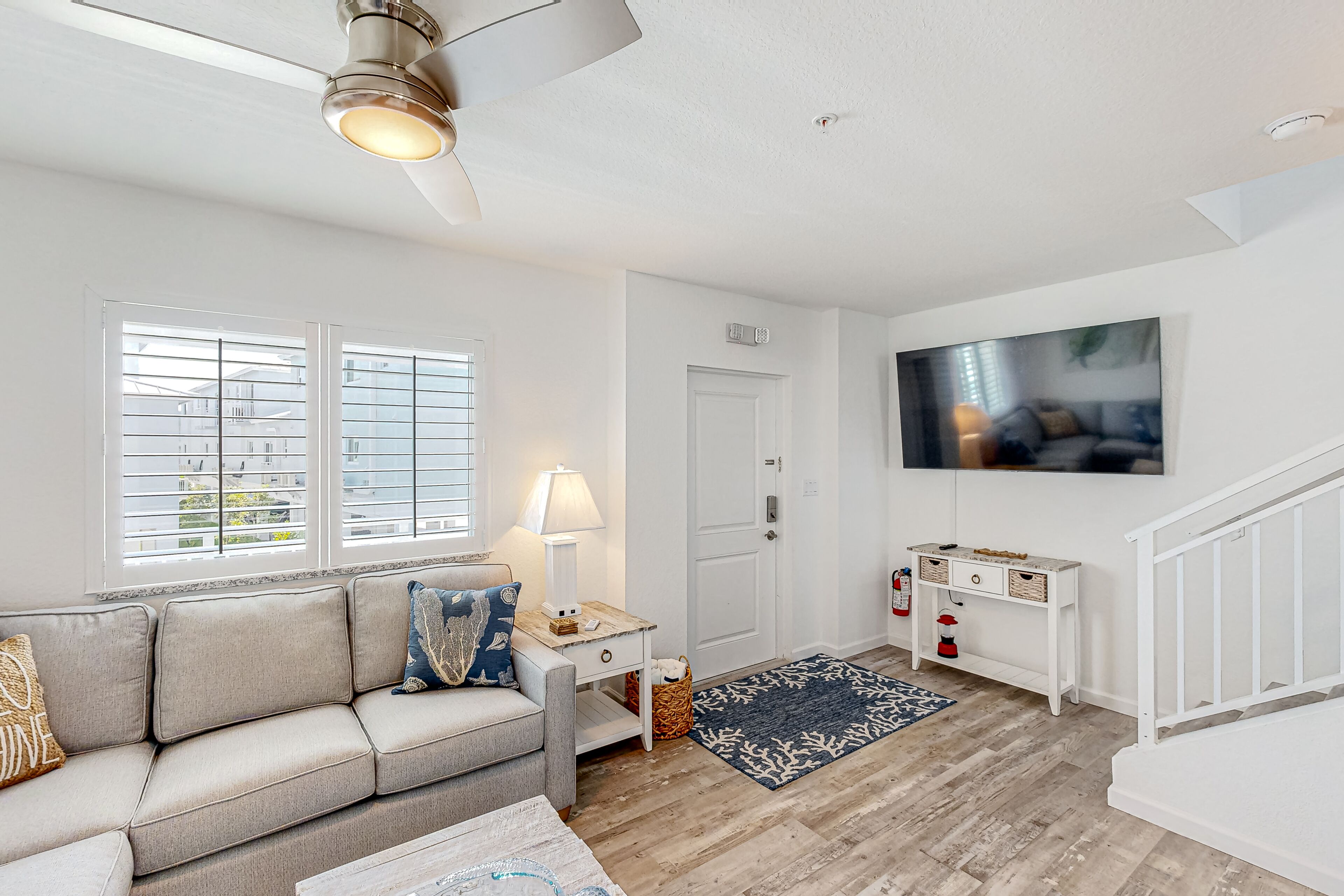 Modern Waterfront Condo With Pool, Shared Dock - Snowbird-friendly - Marathon, FL