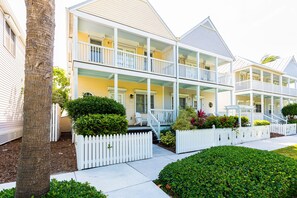 Exterior - Waterfront, dog-friendly home with beautiful canal view & 2 shaded porches (Duck Key)