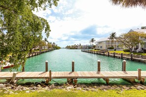 Marina - Waterfront, dog-friendly home with beautiful canal view & 2 shaded porches (Duck Key)