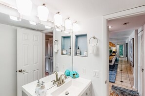 Interior - Colorful waterfront condo with pool & hot tub, AC, W/D, & WiFi - dogs OK (Key West)