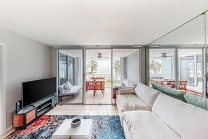 TV - Colorful waterfront condo with pool & hot tub, AC, W/D, & WiFi - dogs OK (Key West)