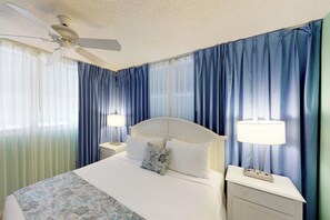 Iron/ironing board, free WiFi, bed sheets - Cozy Dog-Friendly Condo w/ Shared Pool, Hot Tub, Private Deck & Parking (Key West)