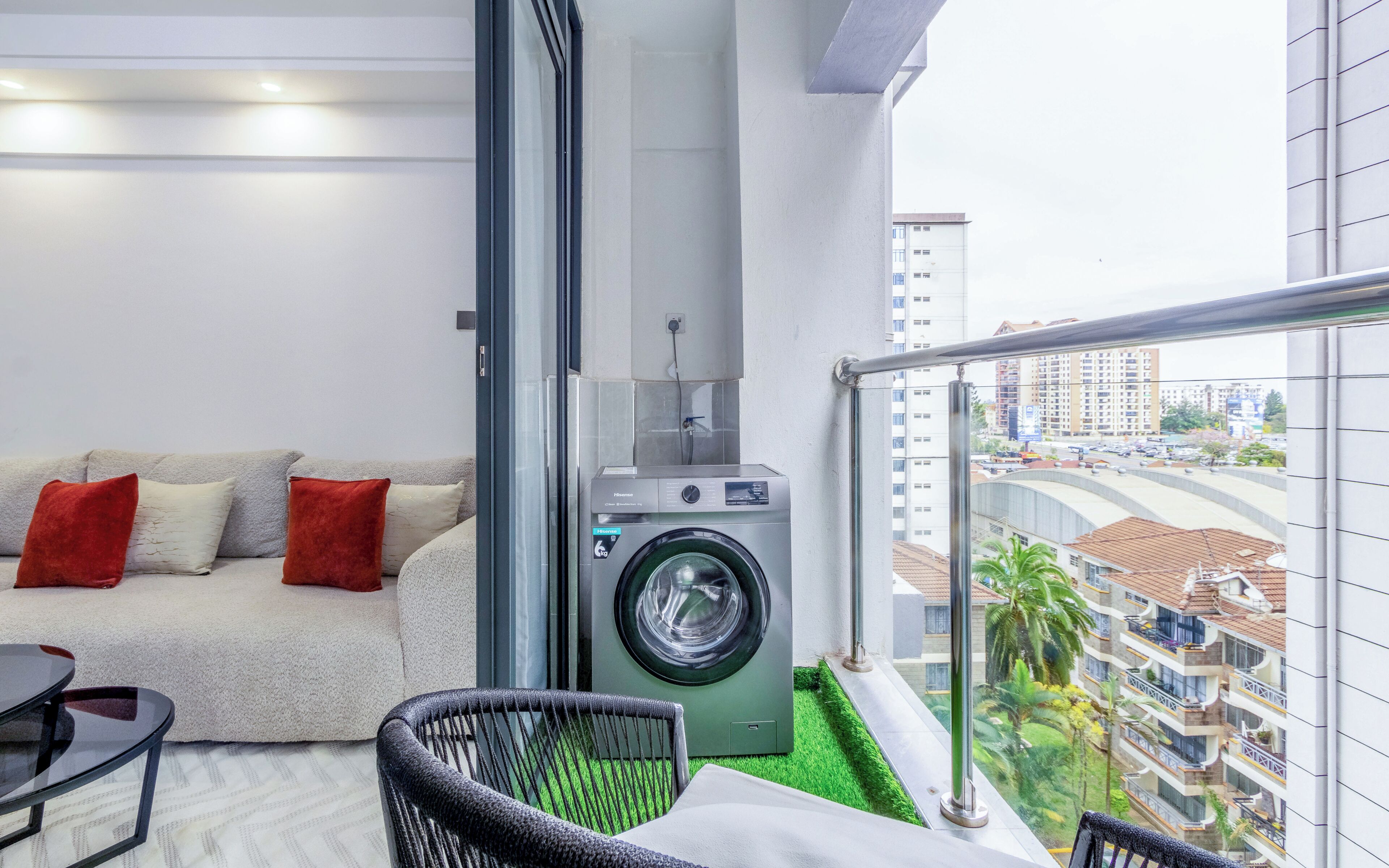 Departamento Confort, balcón, vista a la ciudad | Interior