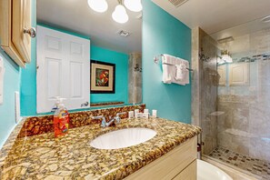 Shower, hair dryer, towels - Updated ocean-view condo with 2 balconies, pool, hot tub, W/D, & AC (Tavernier)
