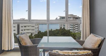 Stylish Apartment With Balcony and Pool