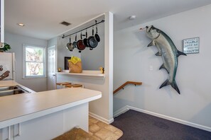 Interior - Cheery Beach Getaway Near Local Attractions - Pool & Easy Beach Access (Key West)
