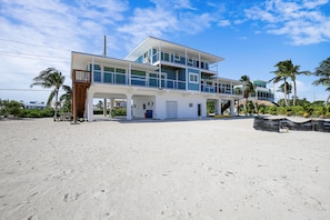 Exterior - Family-friendly oceanfront home with private beach, private gas grill, and deck (Long Key)