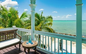 Property grounds - Sublimely private luxury home with enveloping oceanfront views near Key West (Sugarloaf Key)