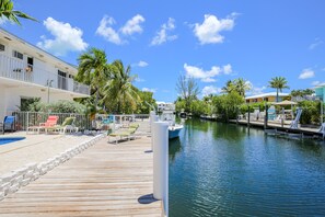 Terrace/patio - Dog-Friendly Gulf-Front Home w/ Private Pool/Dock, Fast WiFi, and Washer/Dryer (Marathon)