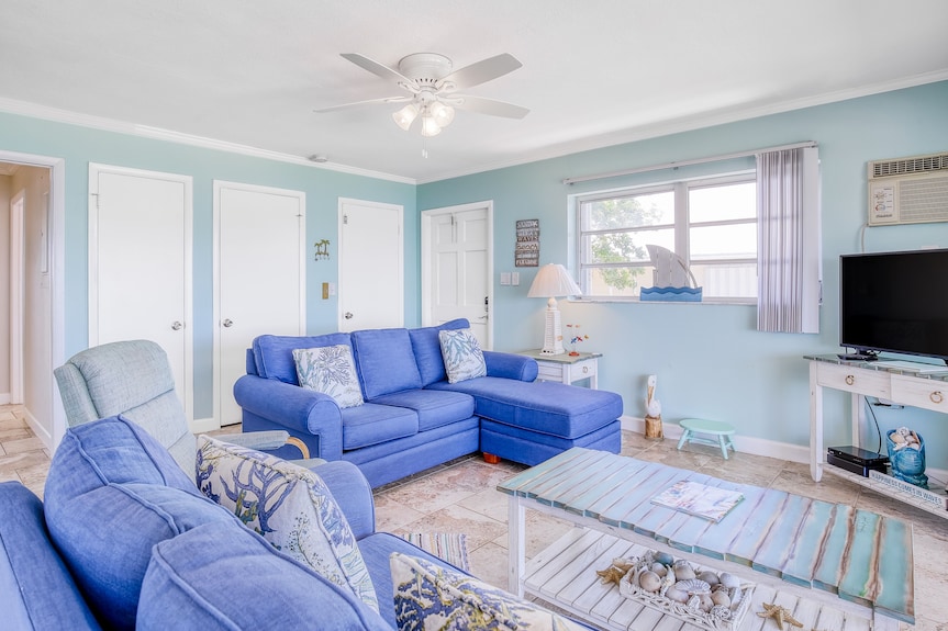 Dog-friendly Gulf-front Home W/ Private Pool/dock, Fast Wifi, And Washer/dryer - Marathon, FL