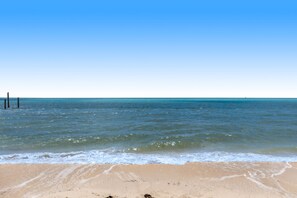 Beach - Dog-Friendly Home with 60-Ft. Dock and Access to Cabana Club and Shared Pool (Key Colony Beach)