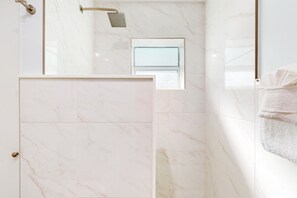 Shower, towels - Bohemian island home full of color and modern amenities - in a great location (Key West)