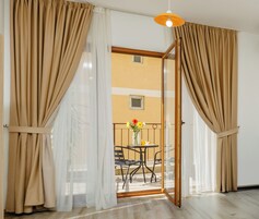 Familienapartment, Balkon | Speisen