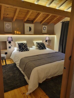 3 soverom, strykejern/-brett, reiseseng for barn og wi-fi (inkludert)