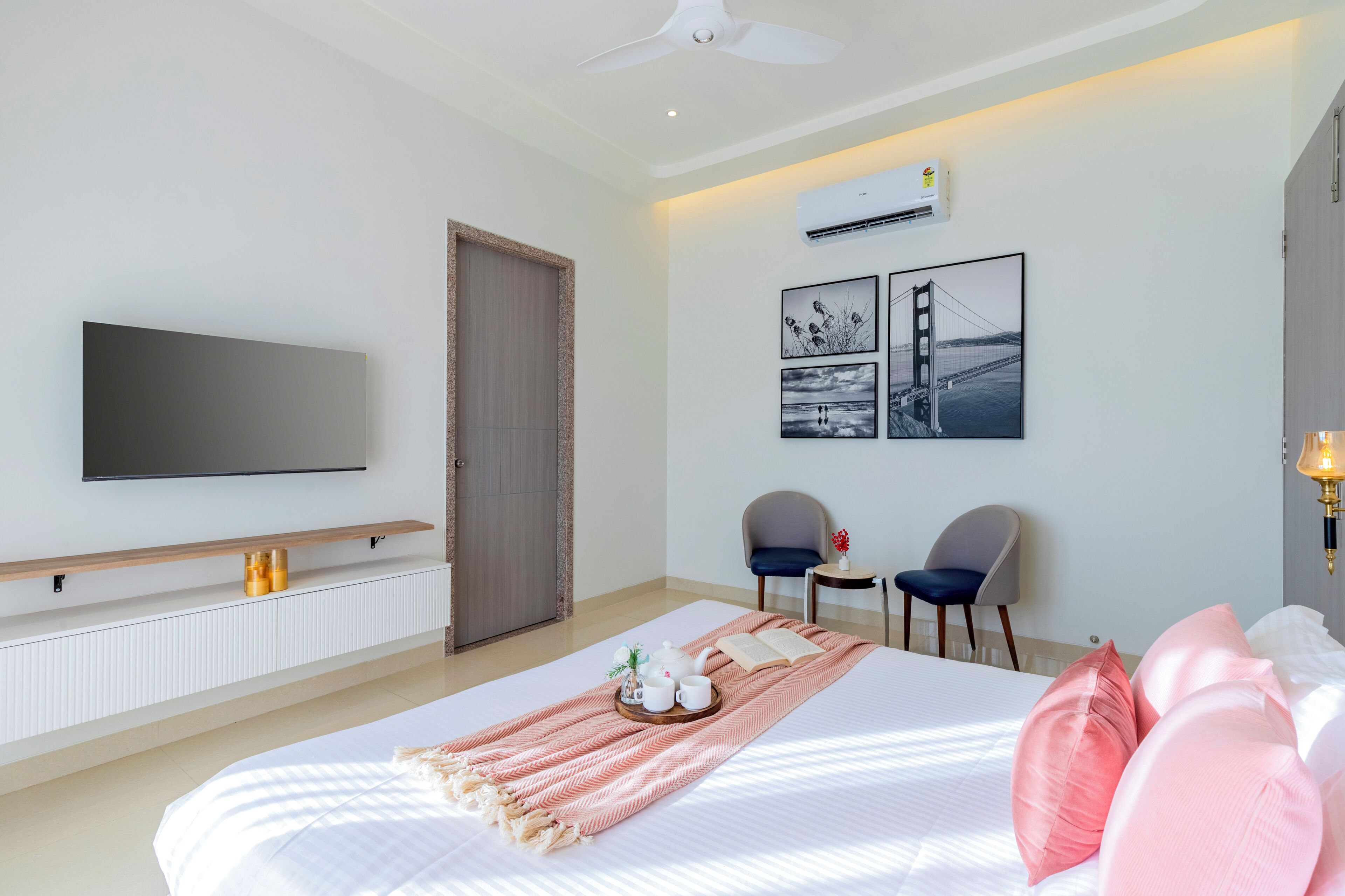 Deluxe Villa, Balcony, Garden View | Iron/ironing board, free WiFi