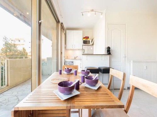 Seaside Holiday Home in Antibes