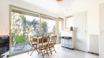 House | Tempat makan