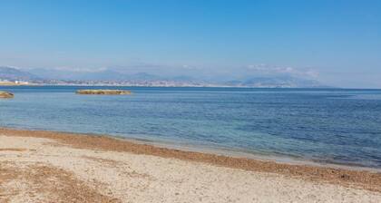 Seaside Holiday Home in Antibes