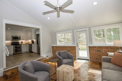 2 Miles to Pinehurst Resort, Private Cottage on 2-Acres