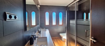 Cozy bungalow with plunge pool, close to the sea, with all amenities