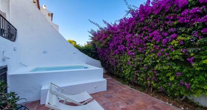 Cozy bungalow with immersion pool. Renovated 2026