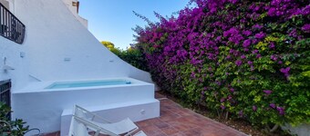 Cozy bungalow with immersion pool. Renovated 2026