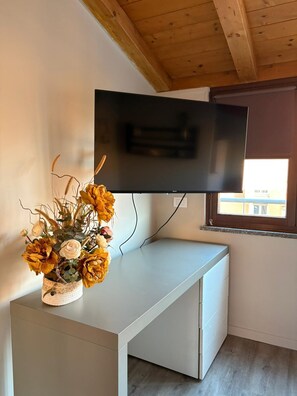 Interior - B-Loft Maggiolina: design and quiet near Isola (Milano)