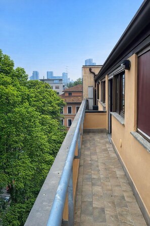 Property grounds - B-Loft Maggiolina: design and quiet near Isola (Milano)