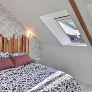 3 chambres, fer et planche à repasser, lit parapluie, Wi-Fi gratuit